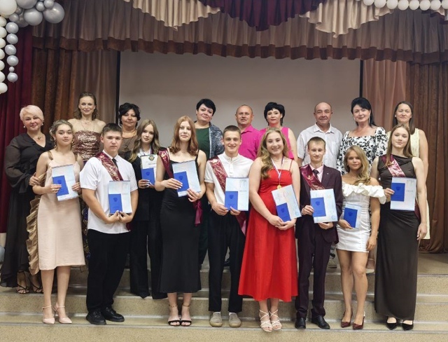 Дорогие выпускники 11 класса!.